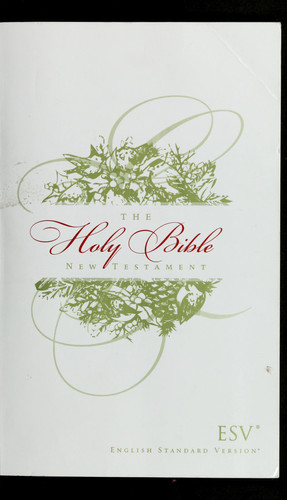 Outreach New Testament: English Standard Version, Christmas Wreath Design
