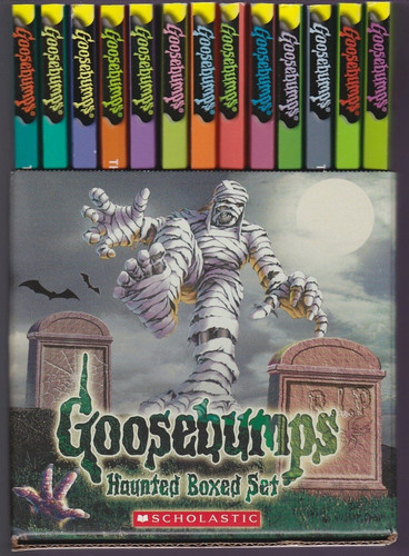 Cover of Goosebumps Haunted Boxed Set (13 Books) (Goosebumps)