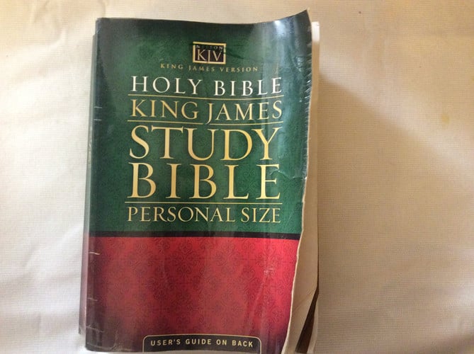 The King James Study Bible King James Version