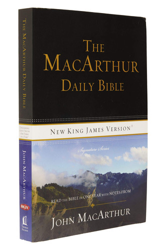 The Macarthur Daily Bible Read Through the Bible in One Year, with Notes from John Macarthur