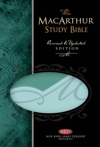 The MacArthur Study Bible New King James Version: Green Leathersoft