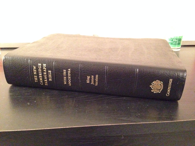 The New Cambridge Paragraph Bible, with the Apocrypha Black French Morocco Leather Holy Bible, King James Version