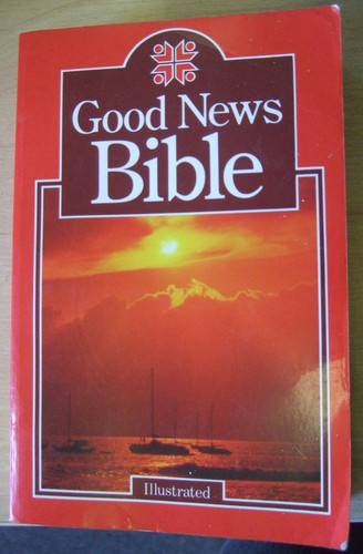 Good News Bible: Illustrated Small Edition: (GNB25) "Sunrise Bible"