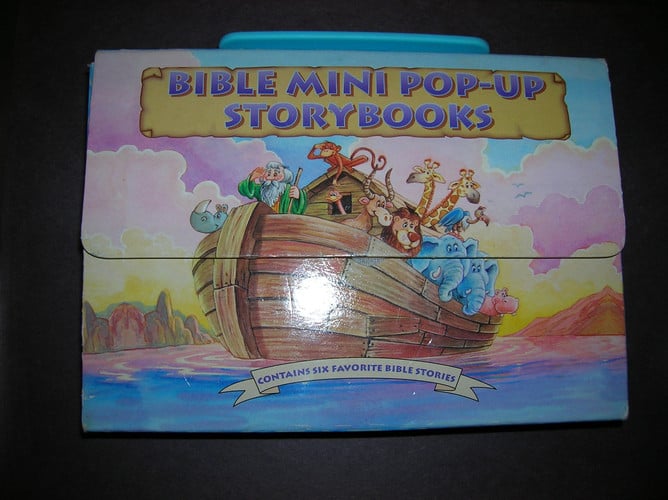 Cover of Mini Pop-Up Suitcase With 6 Books (Children's Christian Collection)