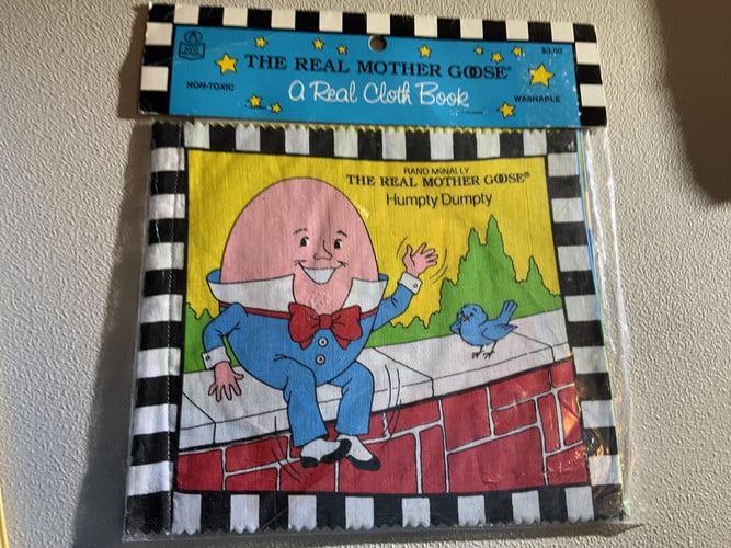 Cover of Humpty Dumpty (The Real Mother Goose Cloth Books)