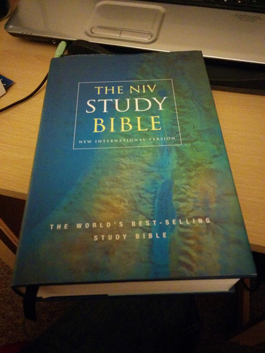 The NIV Study Bible New International Version : with Study Notes and References, Concordance and Maps