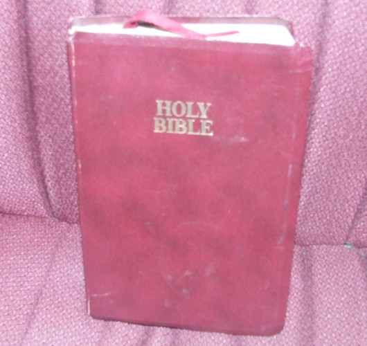 Giant Print Ref Bible K