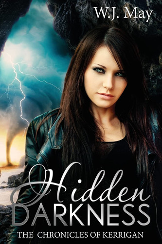 Hidden Darkness: Paranormal Tattoo Romance (The Chronicles of Kerrigan)